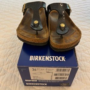 Birkenstock Gizeh Soft bed black snake patent Size 36